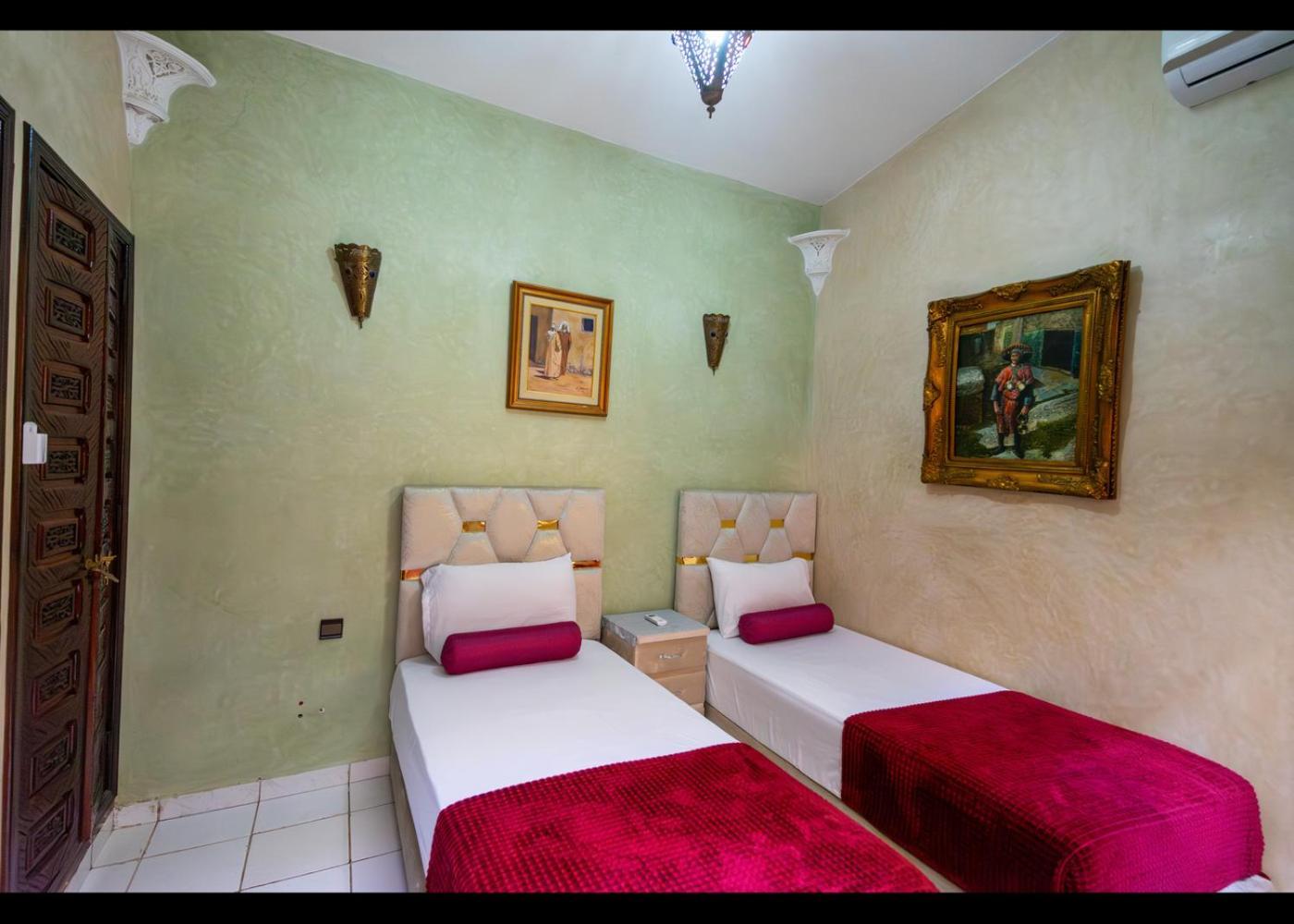 Riad Kamal Luxe Authentique Avec 3 Piscines Au Coeur De Marrakech (Adults Only) Marraquexe Exterior foto